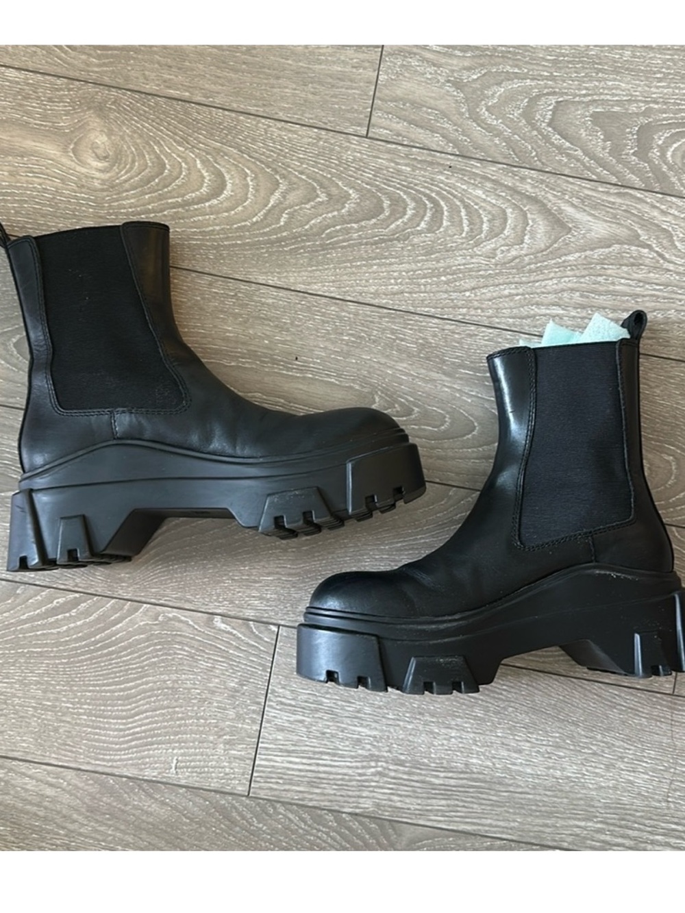 Zara Black Chunky Leather Chelsea Combat Boots